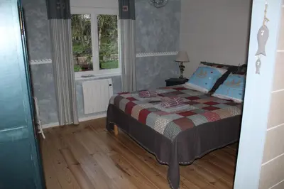 Un ou plusieurs lits dans un hébergement de l'établissement Au Relais Du Canal à Grand Gabarit