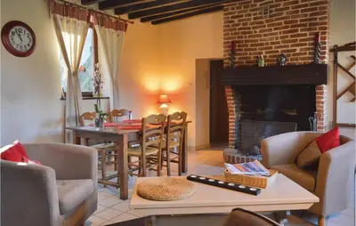 Coin salon dans l'établissement Two-Bedroom Holiday Home In Romery