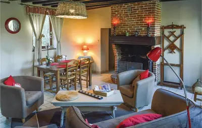 Coin salon dans l'établissement Two-Bedroom Holiday Home In Romery