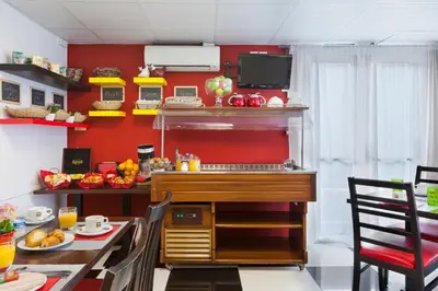 Cuisine ou kitchenette dans l'établissement Enzo Hotels Chalons en Champagne