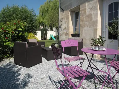 Jardin de l'établissement La Maison Des Chiens Rouges