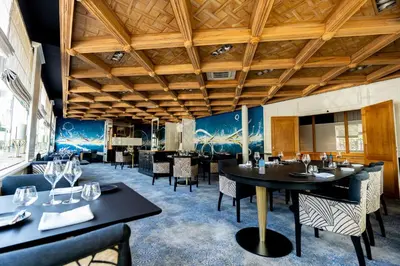 Restaurant ou autre lieu de restauration dans l'établissement Hotel d'Angleterre