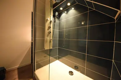 Salle de bains dans l'établissement Chambres d'Hotes Lorengrain