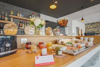 Nourriture dans l'hôtel ou à proximité
