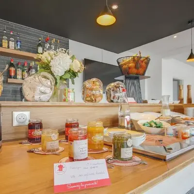 Brit Hotel Reims La Neuvillette