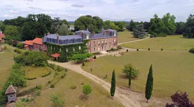 Jardin de l'établissement Chateau le Quesnoy