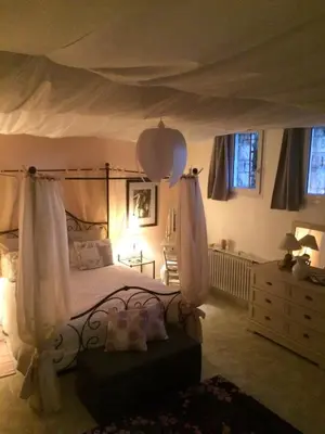Un ou plusieurs lits dans un hébergement de l'établissement Chez MARTINE