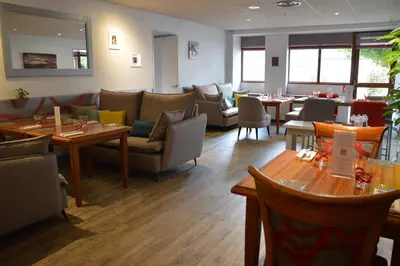 Coin salon dans l'établissement Nicey - Hôtel Spa, Lounge, Coworking