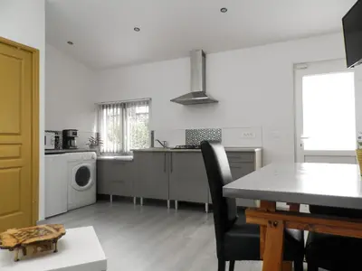 Cuisine ou kitchenette dans l'établissement Gîte de vac's et d'affaires à Deville Secteur Monthermé - Ardennes