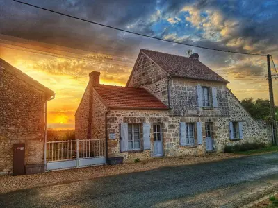 Lever ou coucher de soleil vu de la maison de vacances ou à proximité