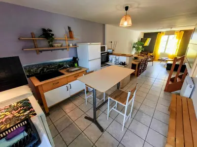 Cuisine ou kitchenette dans l'établissement 3 Gites- Le Roosevelt, Côte 204, Côte 204 Bis