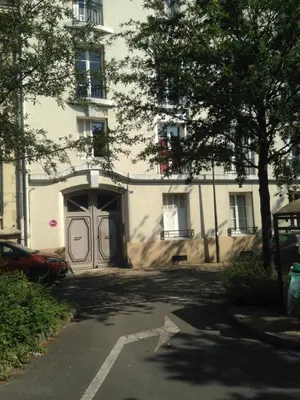 Bâtiment de le séjour chez l'habitant