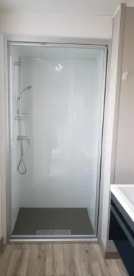 Salle de bains dans l'établissement Camping des Bondons