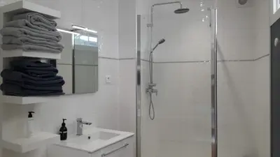 Salle de bains dans l'établissement La Petardière