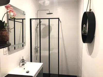 Salle de bains dans l'établissement Villa des Arts