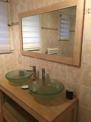 Salle de bains dans l'établissement LA PART DES ANGES