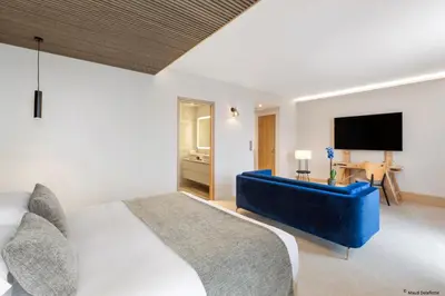 Télévision ou salle de divertissement dans l'établissement Aiden by Best Western T'aim Hotel & SPA