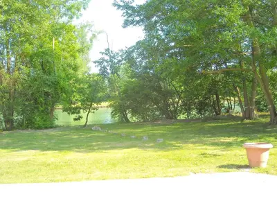 Jardin de l'établissement Hôtel Acostel