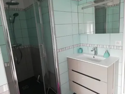 Salle de bains dans l'établissement Les Portes de Champagne