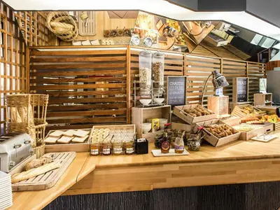 Nourriture dans l'hôtel ou à proximité
