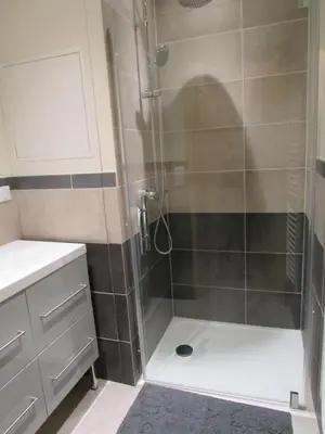 Salle de bains dans l'établissement Chez Denise