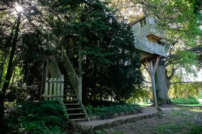 Jardin de l'établissement Guesthouse Domaine du Chalet
