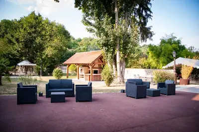 Jardin de l'établissement Le Moulin de Pommeuse