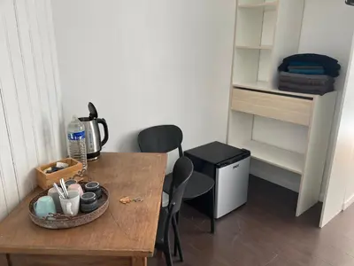 Plateau bouilloire dans l'établissement Chambre Quadruple Avec 4 Couchages - Proche Disneyland Paris