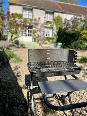 Jardin de l'établissement Adorable et amusante maison de campagne