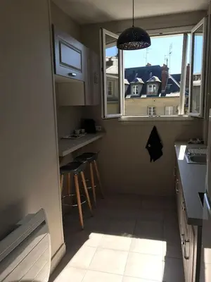 Cuisine ou kitchenette dans l'établissement appartement de charme en plein coeur du centre ville de Compiègne