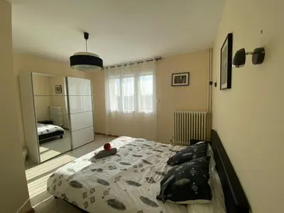 Un ou plusieurs lits dans un hébergement de l'établissement La Maison du Canal d’Ay