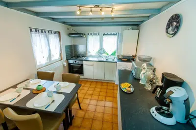 Cuisine ou kitchenette dans l'établissement GÎTE Le Moulineau