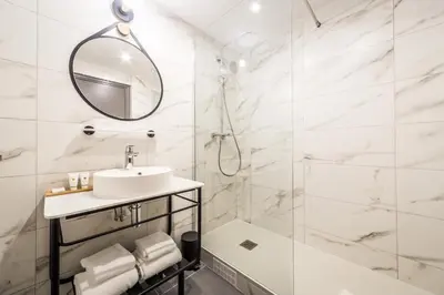 Salle de bains dans l'établissement Best Western Le Relais du Vigneron