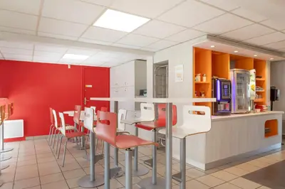 Cuisine ou kitchenette dans l'établissement Première Classe Châlons-en-Champagne