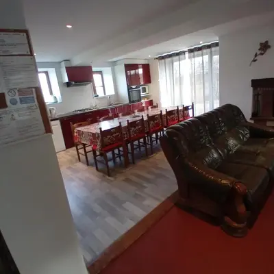 Coin salon dans l'établissement gîte les bois georges