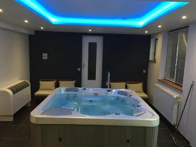 Plan de l'établissement Gîte 8 à 14 personnes en Champagne avec jacuzzi