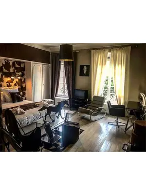 Coin salon dans l'établissement L’inattendu
