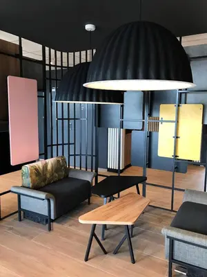 Coin salon dans l'établissement B&B HOTEL Compiègne