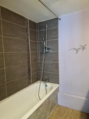 Salle de bains dans l'établissement Gîte de vac’s et d’affaires à Monthermé