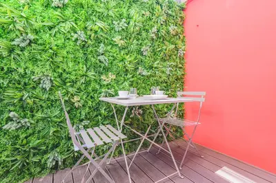 Jardin de l'établissement MM Suites Reims Centre Terasse