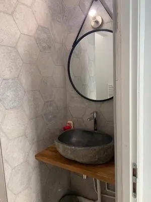 Salle de bains dans l'établissement L'annexe
