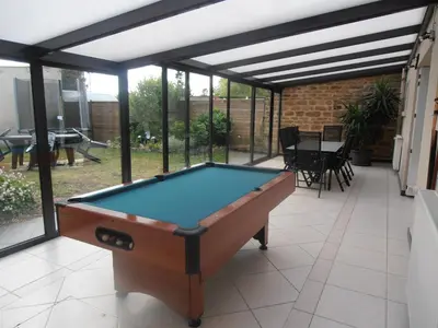 Billard dans l'établissement Gîte des Corneilles