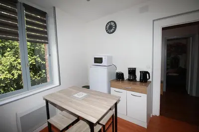 Cuisine ou kitchenette dans l'établissement LA MEDINA