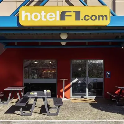 hotelF1 Compiègne