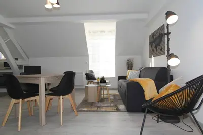Télévision ou salle de divertissement dans l'établissement Le City by EasyEscale