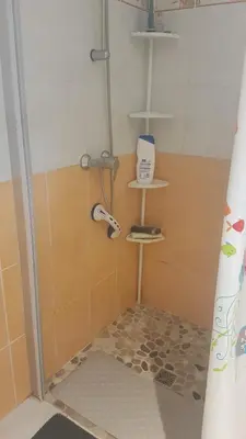 Salle de bains dans l'établissement SUPER SPACIEUX GÎTE PROCHE DE TOUTES COMMODITÉS