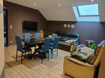 Télévision ou salle de divertissement dans l'établissement Gite Vallée et Semoy