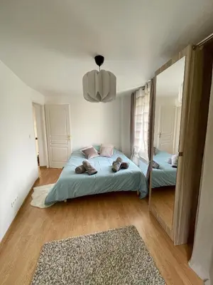 Un ou plusieurs lits dans un hébergement de l'établissement LA MAISON DE DELSY