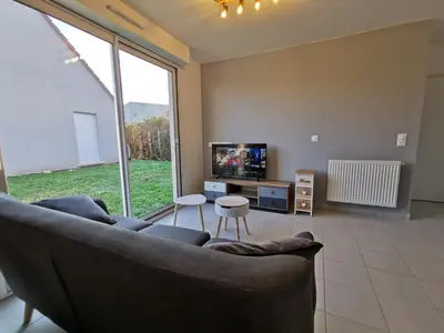 Télévision ou salle de divertissement dans l'établissement Villa 5 chambres - 3 salles de bain