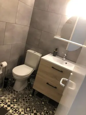 Salle de bains dans l'établissement Le Gîte du Jard